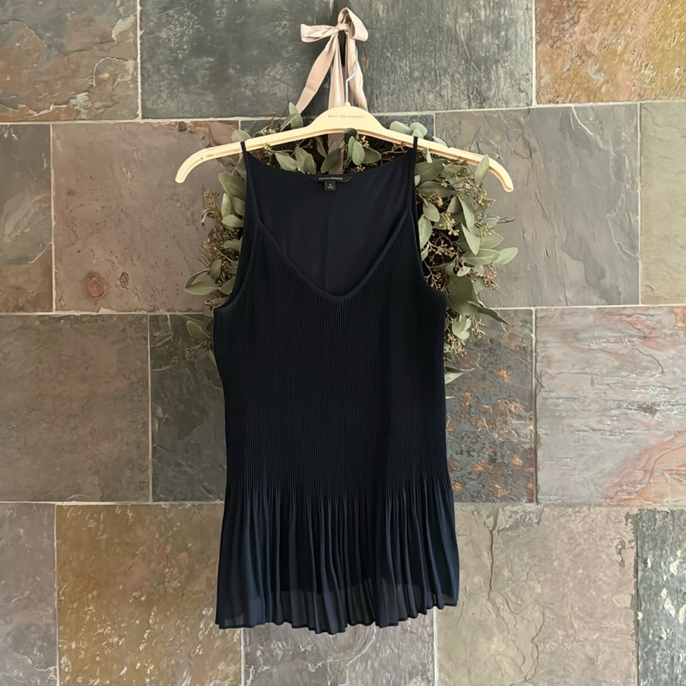Banana Republic Size S, peplum chiffon dressy top with built in cotton underlay